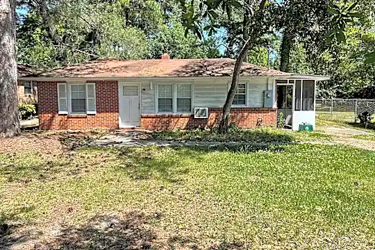 817 W Marion St Photo 1