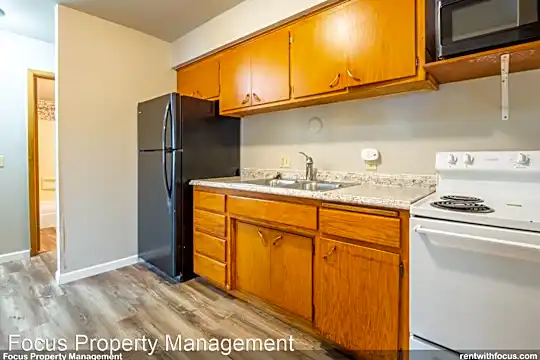 835 Merritt Ave. Photo 1