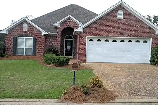 106 Prewitt Cir Photo 1