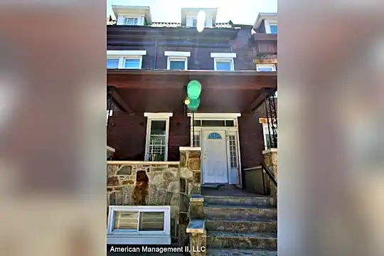 107 E 33rd St Photo 1