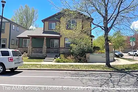 2503 Custer Dr Photo 2