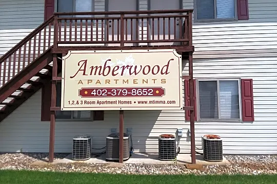Amberwood Apartments Photo 2