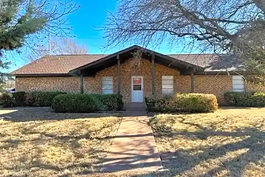1045 Clark Rd Photo 1