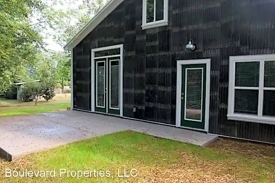 150 Barrow Street Photo 2