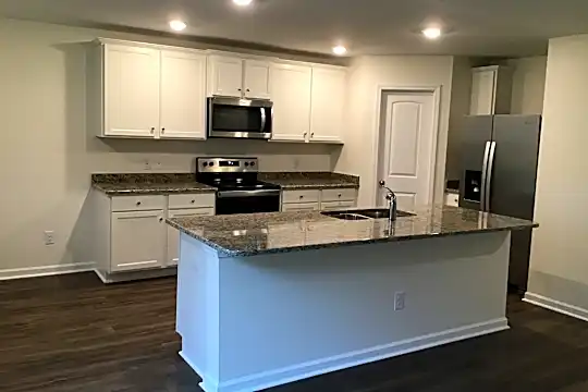 1010 Jt Westfield Drive Photo 2