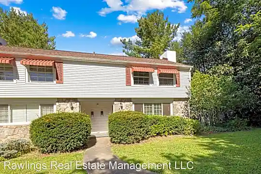 32 Lorraine Ave Photo 1