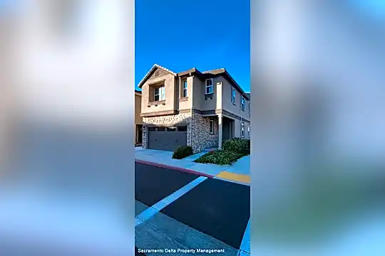 3615 Odessa Ln Photo 1