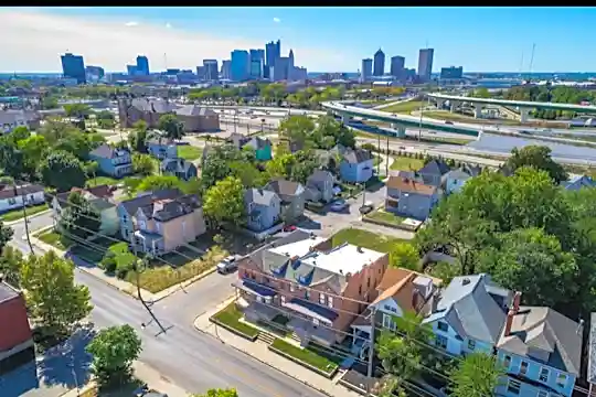 387 St Clair Ave Photo 1