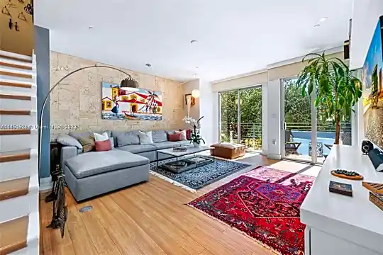 163 N Shore Dr #163-3 Photo 2