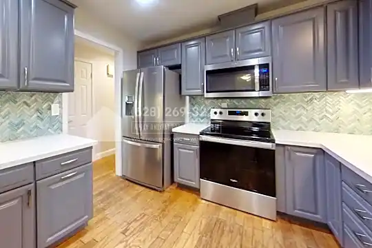 4913 Vista Pl Photo 2