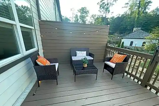 978 Lennox Blvd deck.jpg