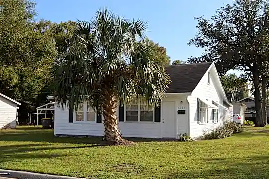 4358 Lexington Ave Photo 1