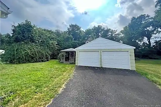 57 Franklin St Photo 2