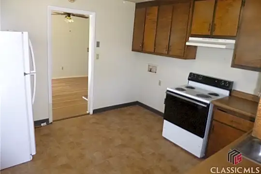 1031 Kings Mill Run N Photo 2