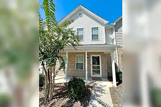 688 Cairn Cir Photo 2