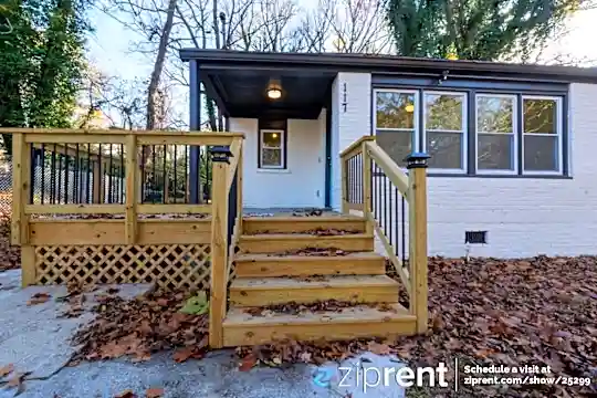 117 Whitaker Circle Northwest Photo 2