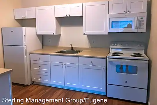 1247 W 6th Ave Photo 2