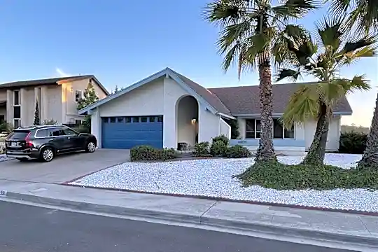 10039 Canyontop St Photo 1