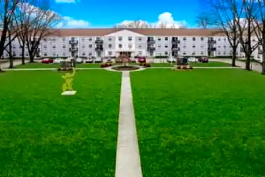 Green Valley Manor Photo 1