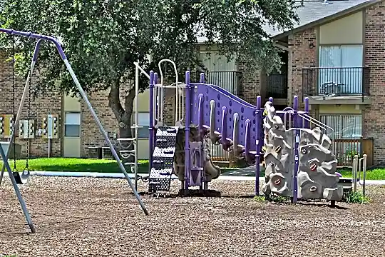 Cedarridge Apartments Photo 1