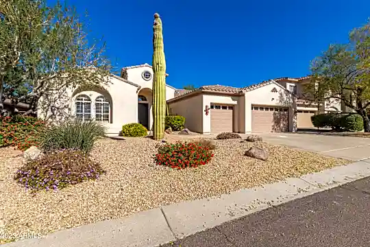 10840 E Bahia Dr Photo 2