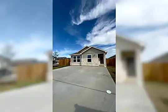 5701 Emma Ln Photo 1