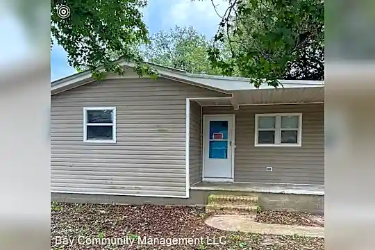 419 Little John Road Photo 1