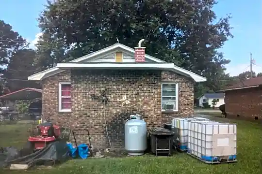 3681 Williams St Photo 2