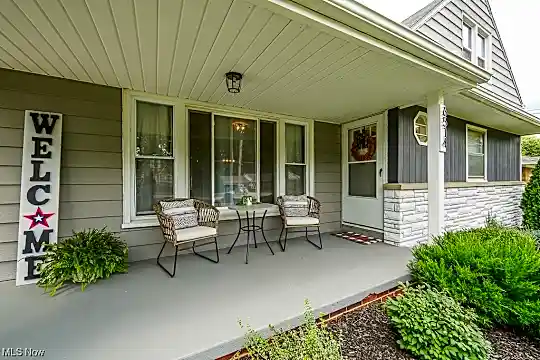 6514 Bonroi Dr Photo 2
