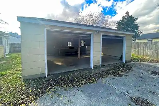 1513 Janke Rd Photo 2