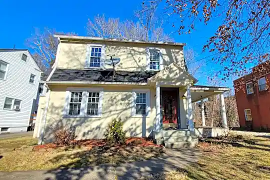 2920 Noyes Ave Photo 2