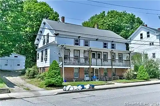 26 Marshall St Photo 1