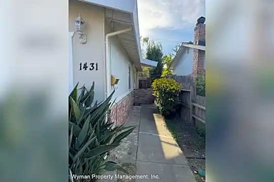 1431 El Capitan Way Photo 2