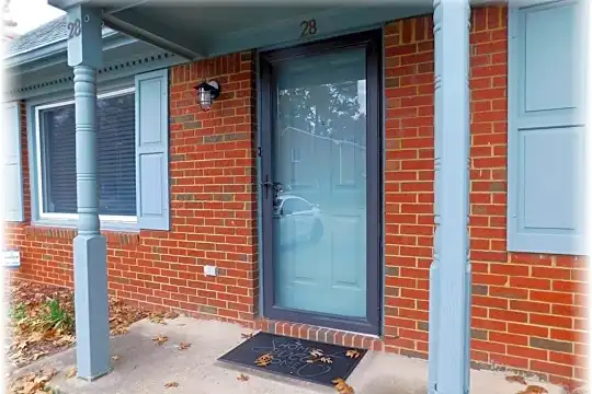 28 Glascow Way Photo 2