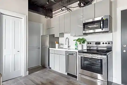 28 Water St Photo 1