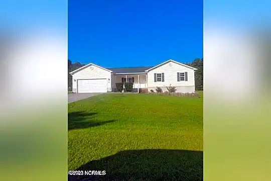 106 Freeport Ct Photo 1