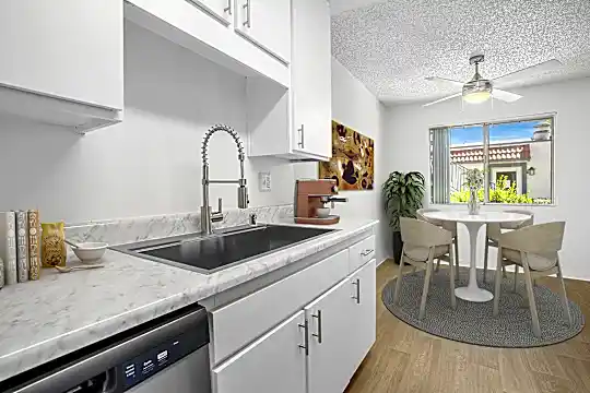 Park Terrace Apartments Photo 2