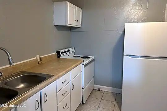 1719 Resca De La Palma St Photo 2