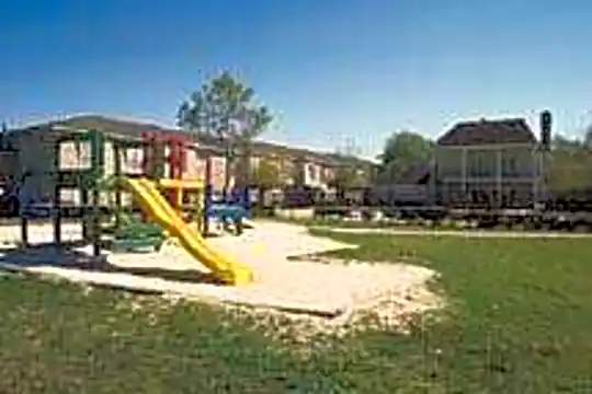 Chelsea Lane Photo 2