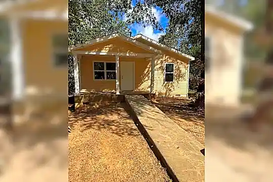 143 Hosanna Cir Photo 1