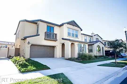 4944 S Rosemary Way Photo 2
