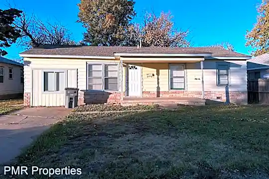 1411 NW Logan Ave Photo 1