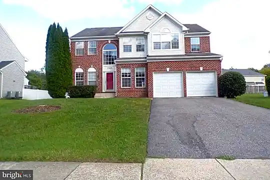 7925 Orchard Park Way Photo 2