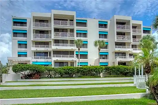2109 Gulf of Mexico Dr #1402 Photo 2