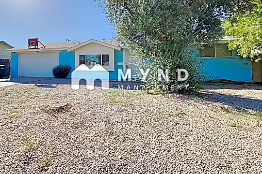 3001 W Mandalay Lane Photo 1