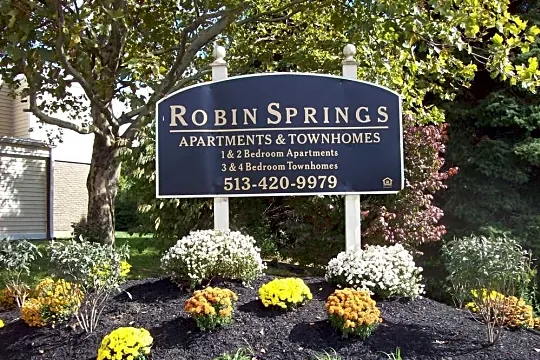 Robin Springs Apartments Photo 2