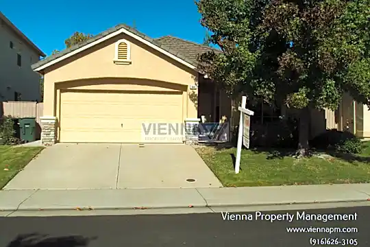 548 Peace Water Ct Photo 2
