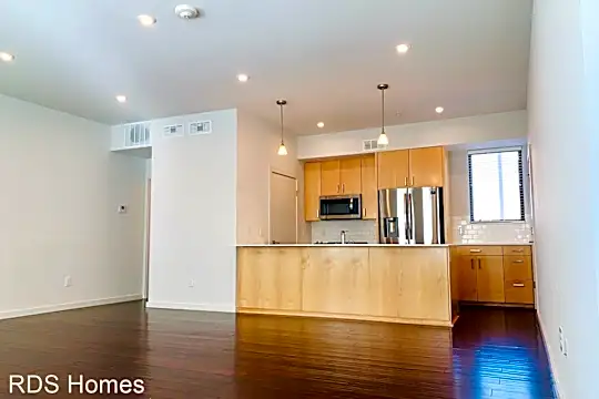 627 Couch Dr Photo 2