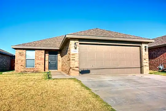 13614 Avenue U Photo 2