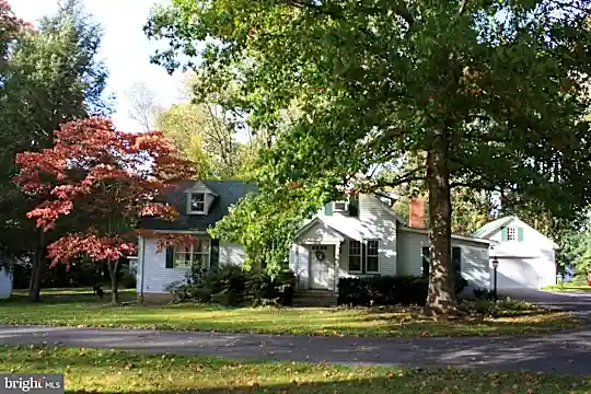 7079 Guilford Rd Photo 1